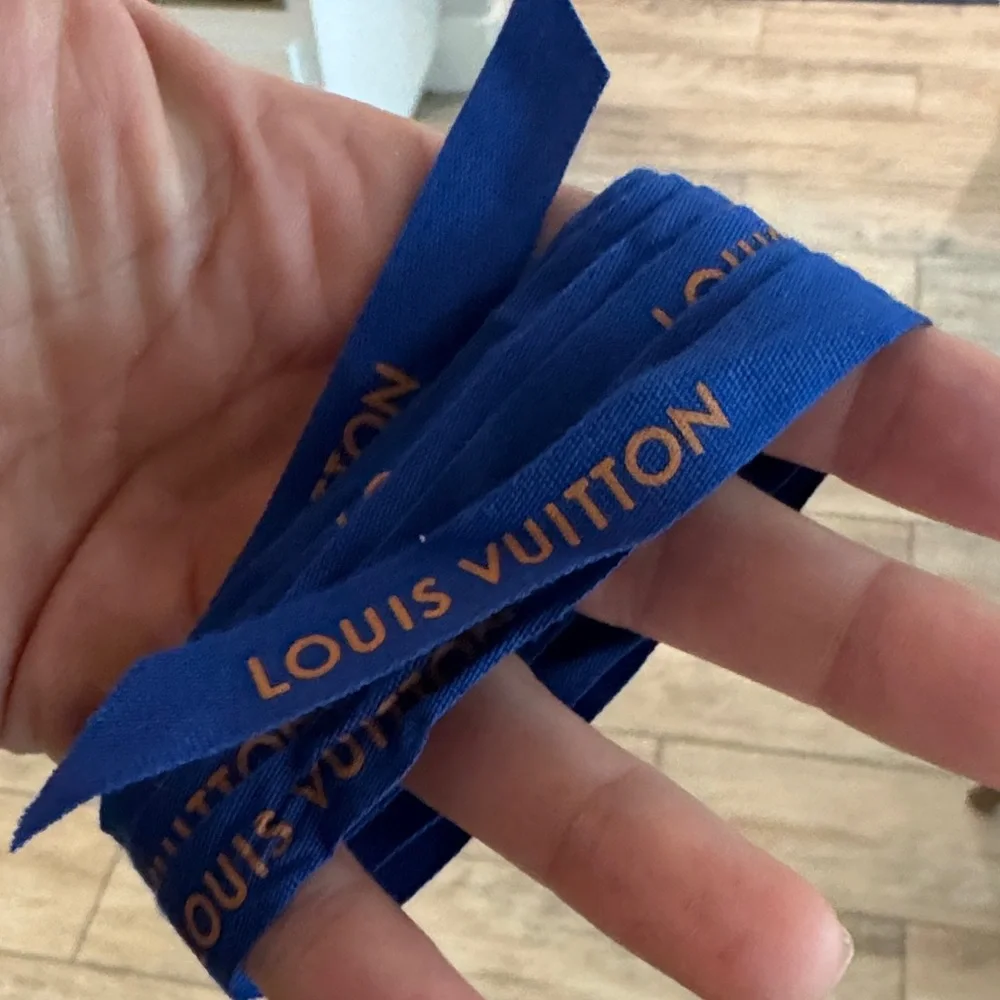 Louis Vuitton Cobalt Blue Ribbon with Gold Lettering - Picture 2 of 4